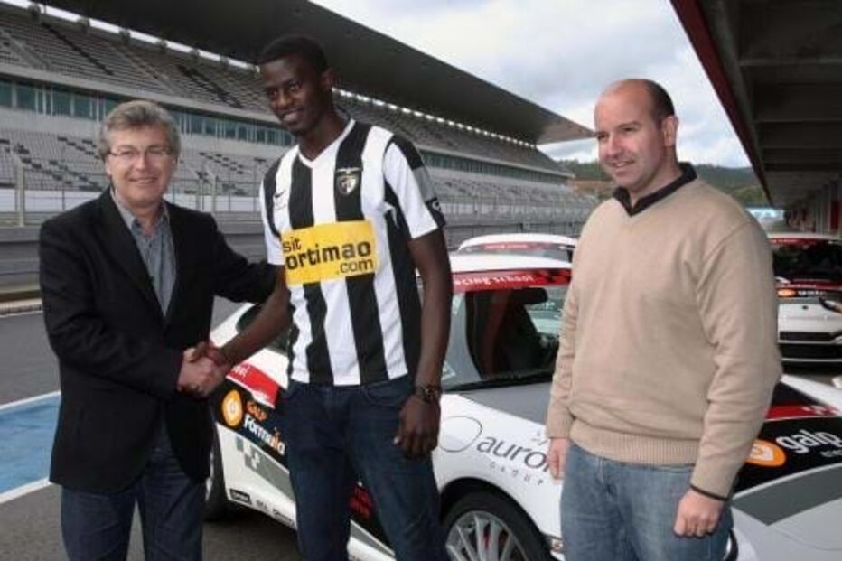 Paulo Pinheiro na apresentação de Yero, no Portimonense