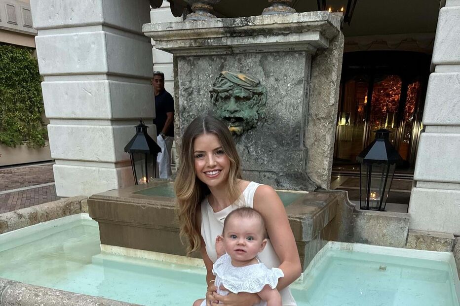 Inês Degener Tomaz com a filha Carlota