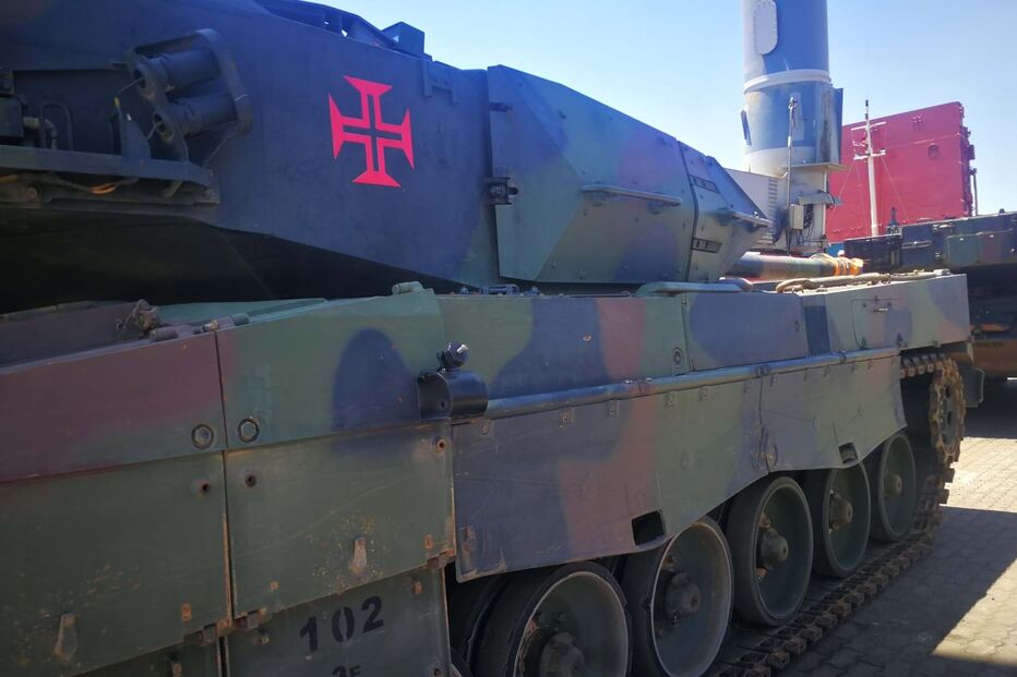 Carros de combate portugueses chegam à Eslováquia