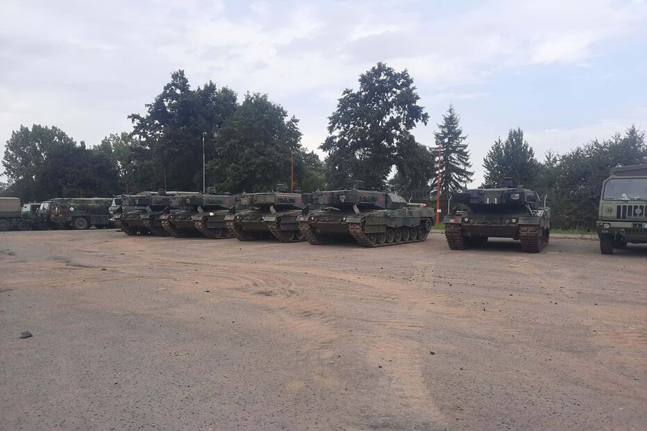 Carros de combate portugueses chegam à Eslováquia