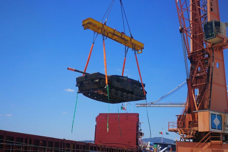Carros de combate portugueses chegam à Eslováquia