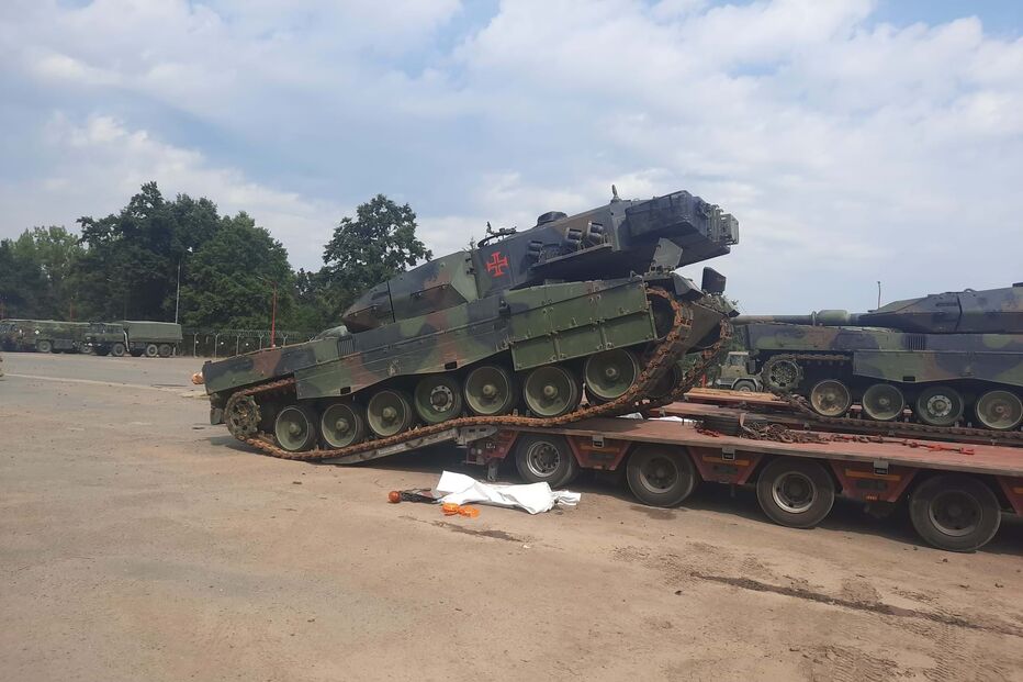 Carros de combate portugueses chegam à Eslováquia