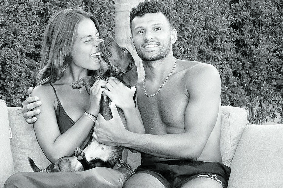 Gonçalo Ramos, a namorada e a cadela 