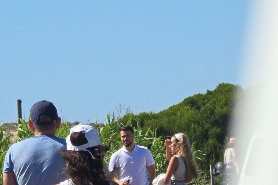 Ex-casal apanhado numa praia em Gaia