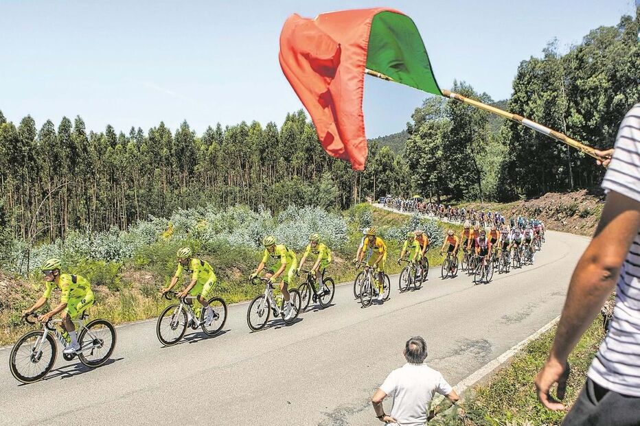 O pelotão da Volta parte hoje para a estrada