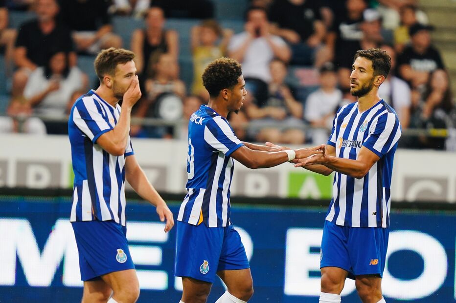 Imagem GTMSK2MWUAAWQW5 (1).JPG (21956293) (Milenium)