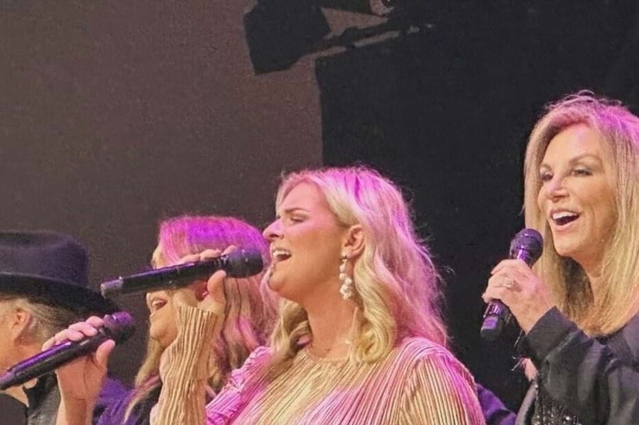 2024-07-27_14_21_57 thenelonsofficial_1717246766_3380833375467108138_2070767811.jpg