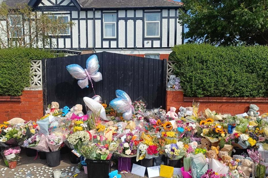 Exterior do estúdio de dança onde três meninas morreram em ataque com faca no Reino Unido  