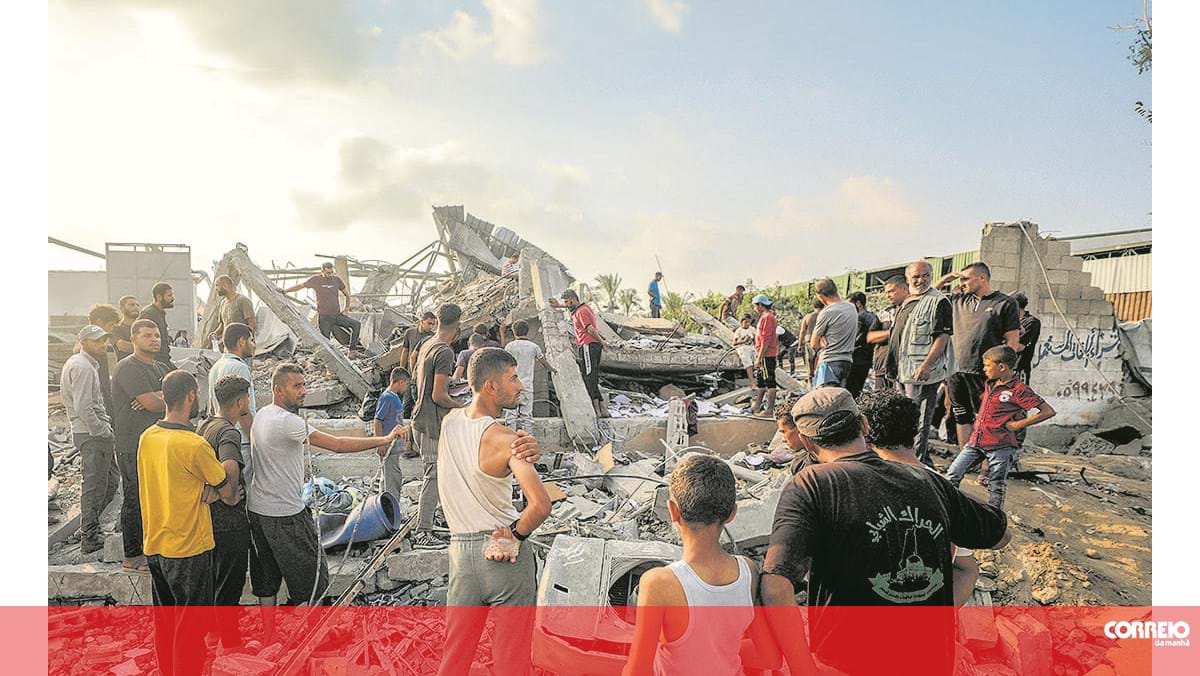 Pelo menos 11 mortos em ataque israelita a edifício residencial em Gaza