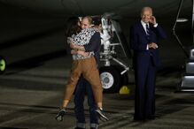 Chegam aos Estados Unidos presos libertados no âmbito de troca com Rússia