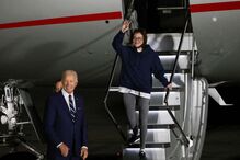 Chegam aos Estados Unidos presos libertados no âmbito de troca com Rússia