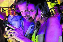 O ator com a namorada: Joana Malaca