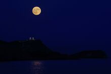 Super Lua em Atenas, Grécia. 