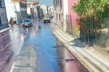 Tanque implode e liberta mais de 30 mil litros de vinha para a EN118 em Alpiarça