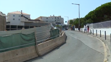 Sai em liberdade jovem que tentou matar à facada quatro turistas em Albufeira