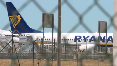 Avião aterra de emergência no aeroporto de Faro