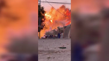 Vídeos mostram ataques a campos de refugiados no centro da Faixa de Gaza