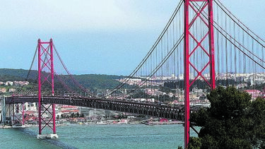 Grávida do Barreiro deu à luz na ponte 25 de Abril