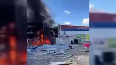Pelo menos nove mortos e 35 feridos num ataque russo a um supermercado no Leste da Ucrânia 