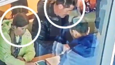 ‘Macaco’ esconde fortuna em jarra. Sandra Madureira geria dinheiro espalhado pela casa
