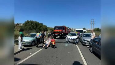 Dois polícias feridos em colisão violenta junto a incêndio em Oeiras