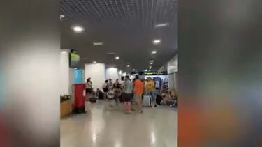 Mau tempo volta a cancelar dezenas de partidas e chegadas no aeroporto da Madeira