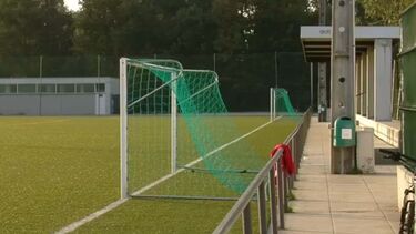 Treinador de futebol no Porto abusa de rapaz menor no balneário