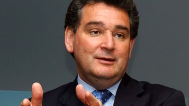 Presidente do banco Morgan Stanley entre os desaparecidos de naufrágio de iate ao largo da Sicília