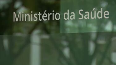 SNS bate recorde de cirurgias no primeiro semestre mas lista de espera aumenta