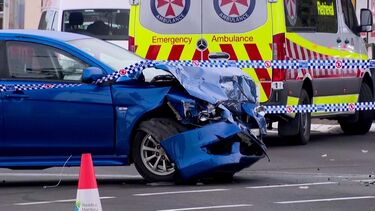 Três feridos em ataque com faca após colisão entre carros em Sydney