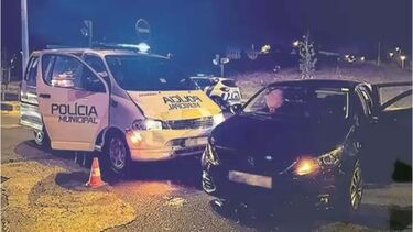 Gang em fuga após embater contra carro da polícia em Lisboa