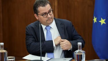 O ministro das Finanças, Joaquim Miranda Sarmento, antecipa excedentes orçamentais em 2024 e 2025