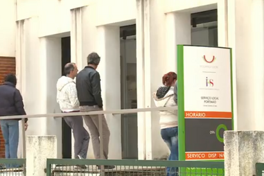 Segurança Social ataca pensões e salários ilegais