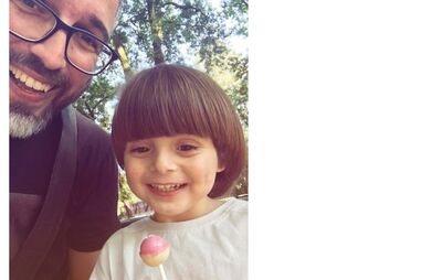 Pedro Chagas Freitas e o filho Benjamim