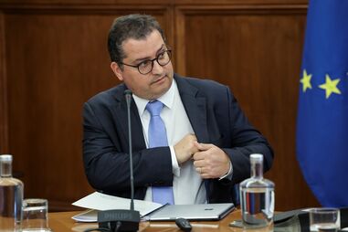 O ministro das Finanças, Joaquim Miranda Sarmento, antecipa excedentes orçamentais em 2024 e 2025