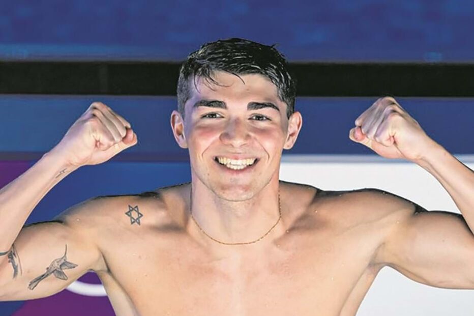 Jovem tatuou a estrela de David em homenagem ao pai que morreu