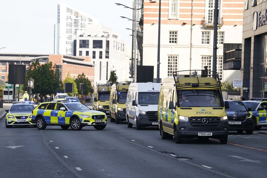 Suspeito de matar crianças em Southport chega a tribunal