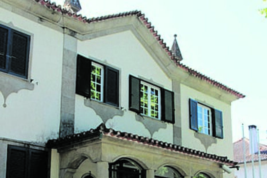 Homem de 54 anos dispara contra rival durante discussão em Valpaços