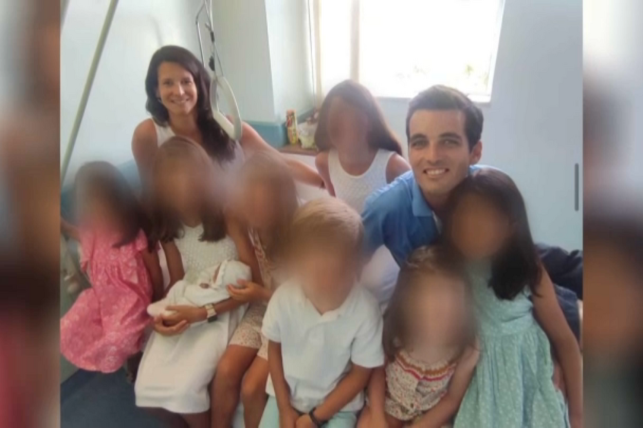 Pais de bebé que morreu afogada em casa partilharam momentos de família num programa de TV