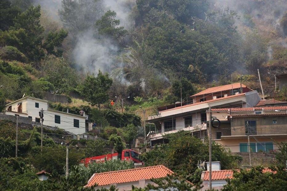 Incêndio no concelho da Ribeira Brava, na Madeira