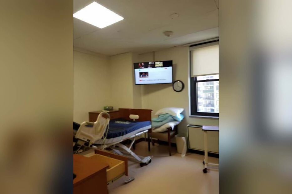 Vista do quarto modesto