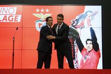 Bruno Lage ao lado de Rui Costa