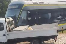 Acidente entre Metro e automóvel corta Linha Verde