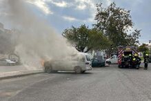 PSP investiga incêndio em carrinha de passageiros em Santarém