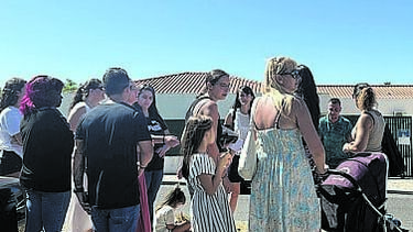 Pais concentraram-se à porta da creche