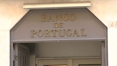 Depósitos em máximos apesar de queda nos juros