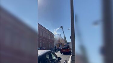 Incêndio deflagra em prédio de três andares em Lisboa