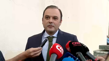 "Vou falar": Ex-presidente da Câmara de Espinho Miguel Reis chega a tribunal e diz que nunca foi corrompido