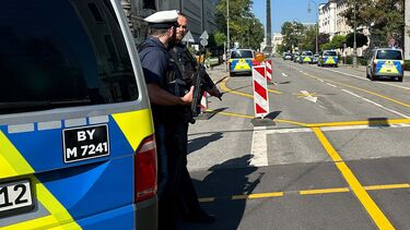 Polícia alemã dispara contra homem armado perto do consulado de Israel em Munique  