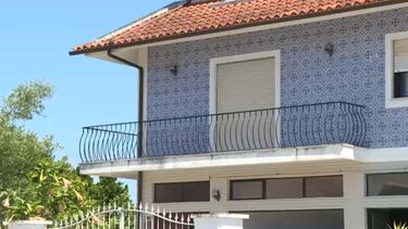 Dupla presa por aterrorizar e roubar idosas em casa
